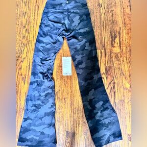 Lululemon Groove SHR Flare Pant Nulu Black and Gray Leggings with Stretchy Fit